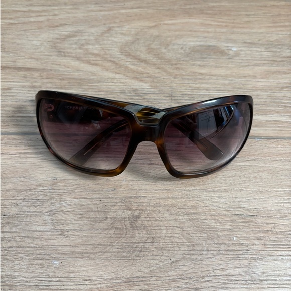 Vintage CHANEL Brown Sunglasses - Picture 1 of 5